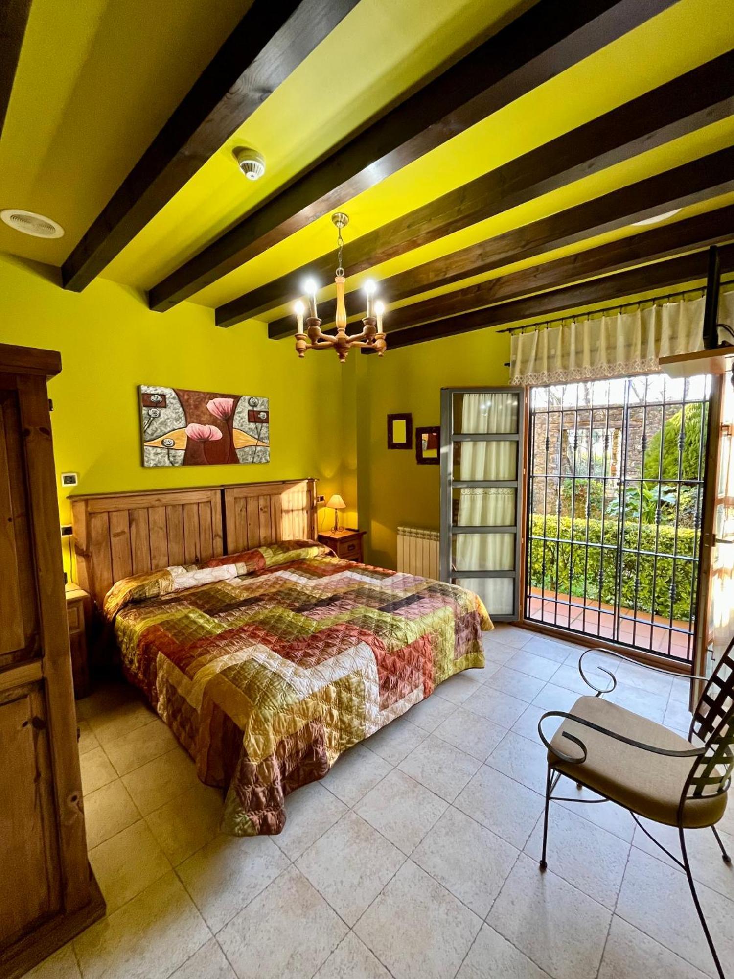 Apartamentos Turisticos Paseo De La Alameda ビリャビシオサ エクステリア 写真
