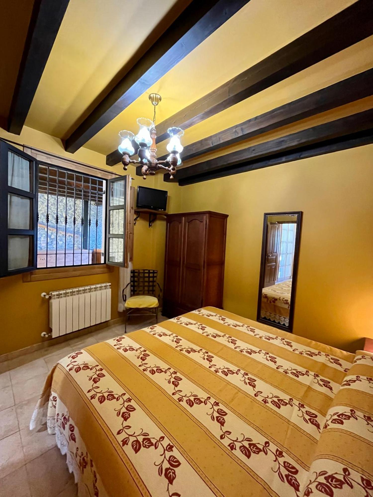 Apartamentos Turisticos Paseo De La Alameda ビリャビシオサ エクステリア 写真