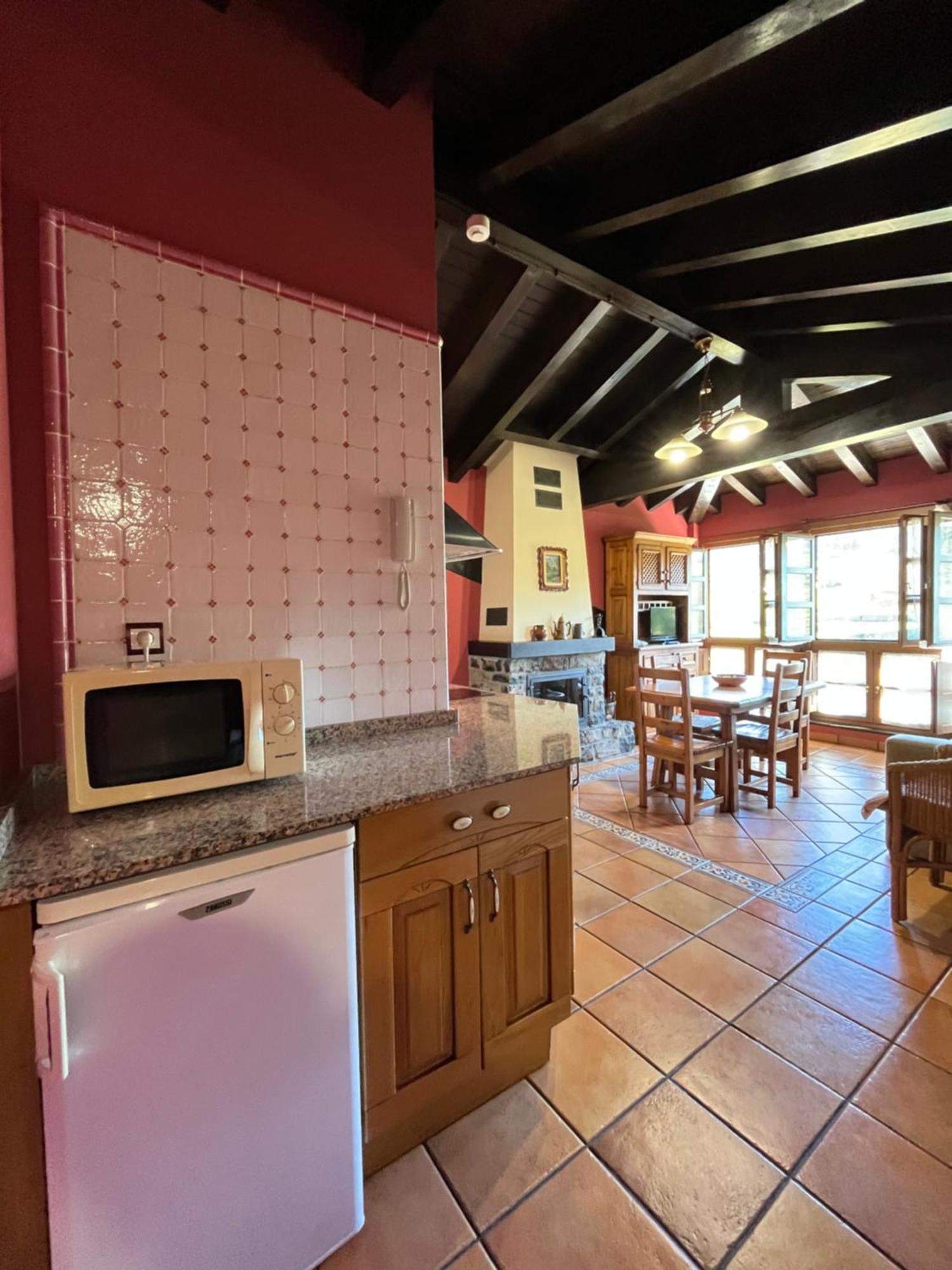 Apartamentos Turisticos Paseo De La Alameda ビリャビシオサ エクステリア 写真